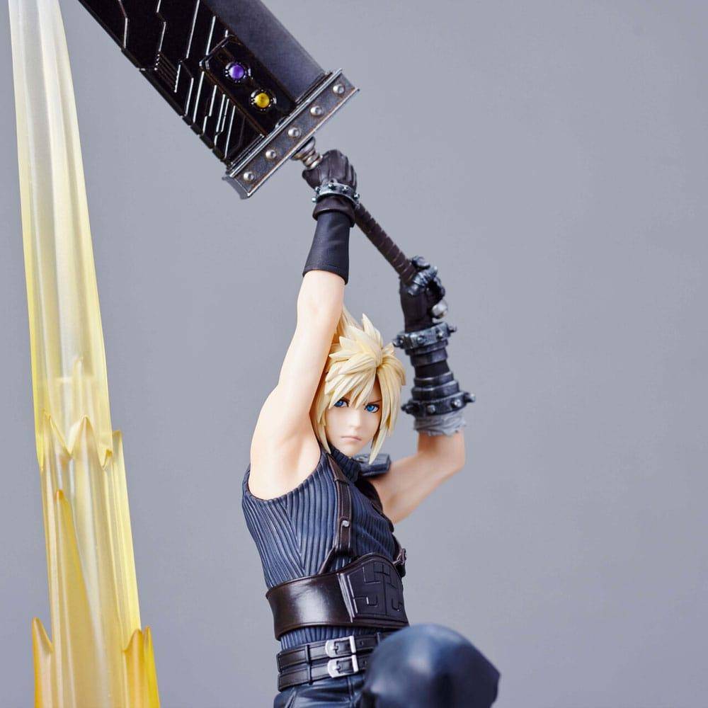 Final Fantasy - Statue Cloud Strife - 30 cm