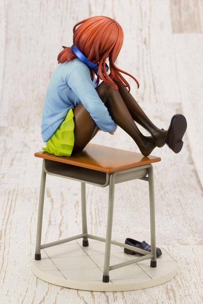 The Quintessential Quintuplets - Statue Miku Nakano - 19 cm