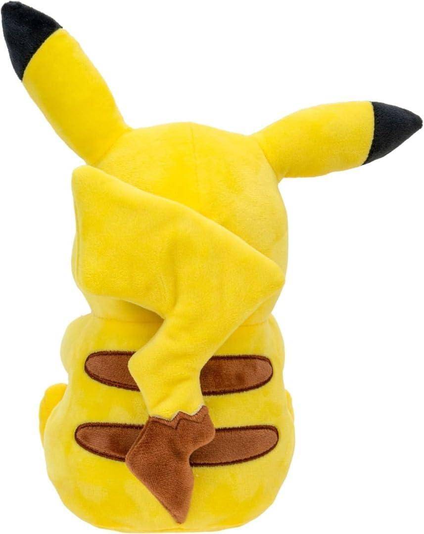 Pokémon - Plüsch Pikachu mit Sinelbeere - 20 cm