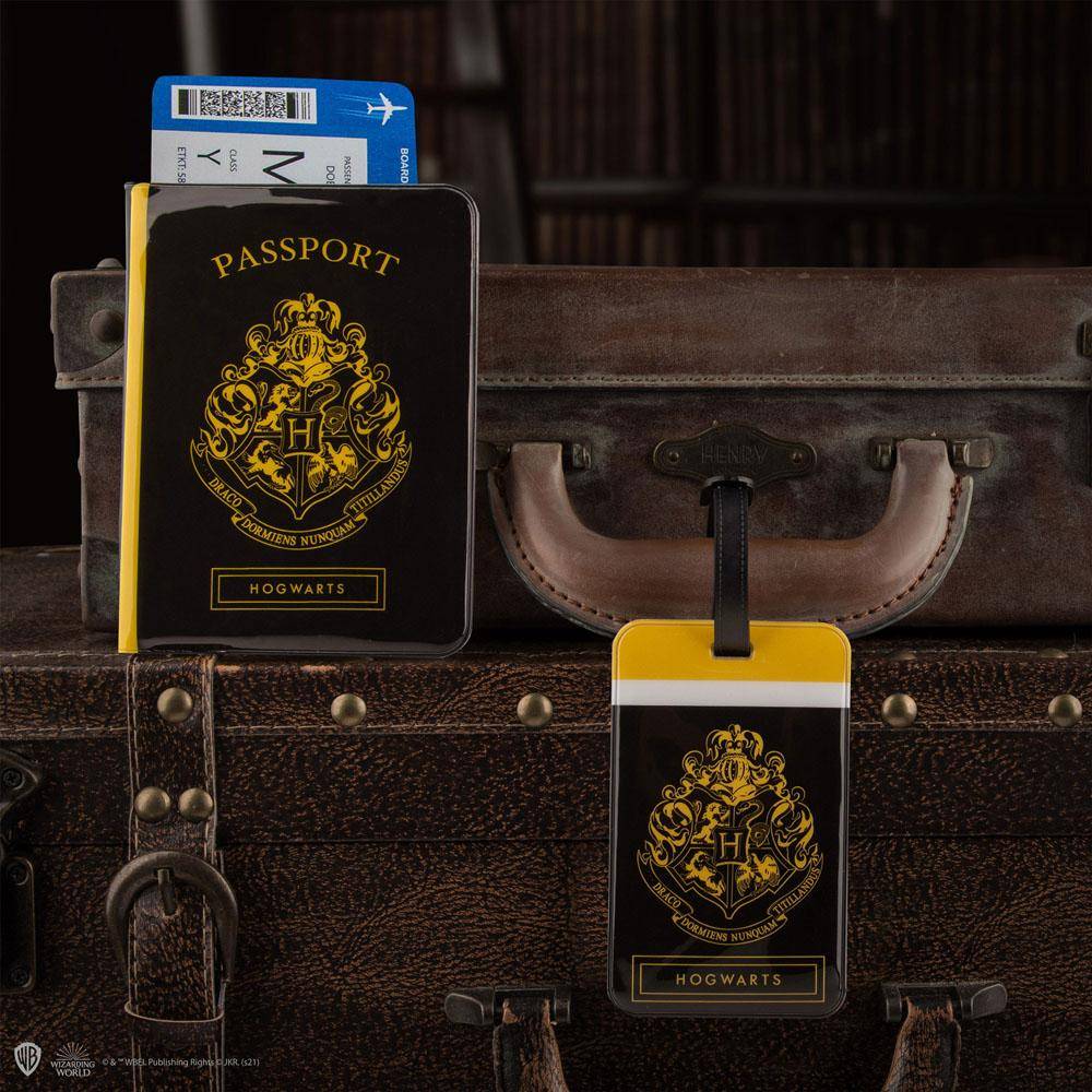 Harry Potter Kofferanhänger & Reisepass-Halter Set Hogwarts