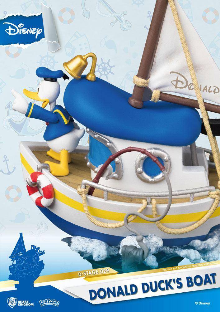 Disney Summer Series D-Stage PVC Diorama Donald Duck's Boot 15 cm