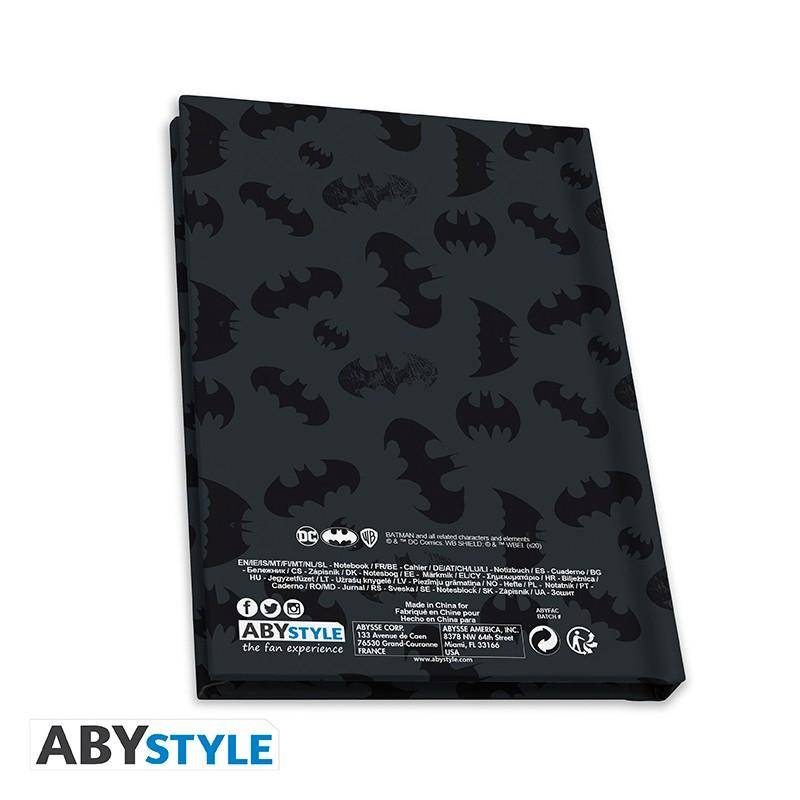DC Comics - Geschenkset Batman - Glas, Notizbuch & Anstecker