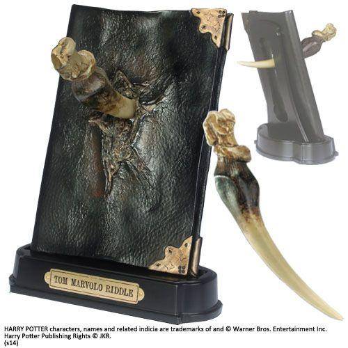 Harry Potter - Replika Tom Riddles Tagebuch mit Basilisk-Reißzahn - 23 cm